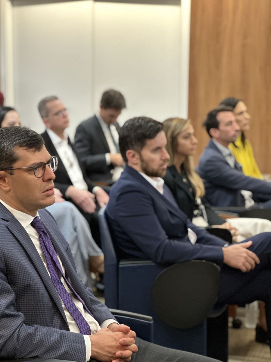 Médicos na plateia do II Pós-ASCO DF Star